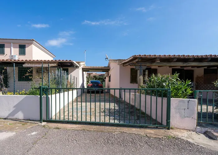5min Dalla La Cinta - Elegante A Apartman