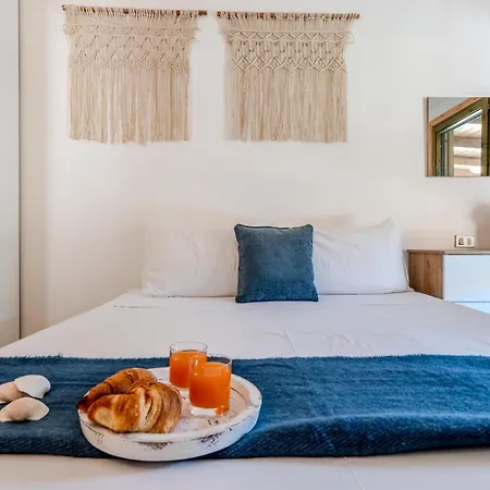 Apartment 5min Dalla La Cinta - Elegante A